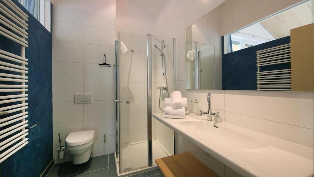 Apartment (2 adults and 2 children) photo 2
