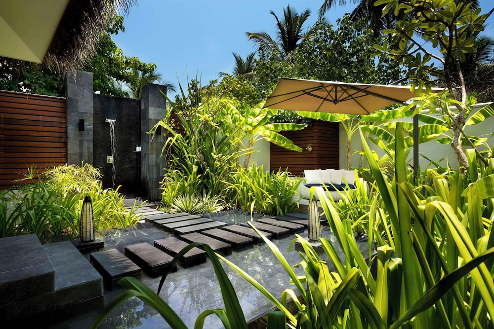 Two-Bedroom Beach Pool Pavilion - Photo 4