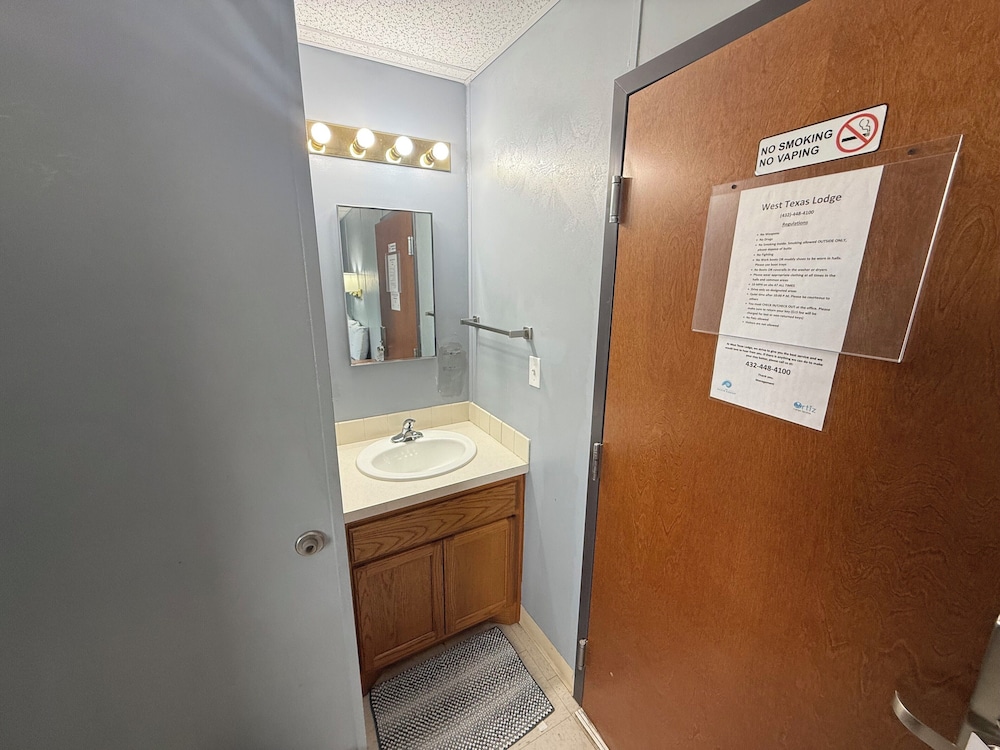 Classic Single Room, Non Smoking photo 3