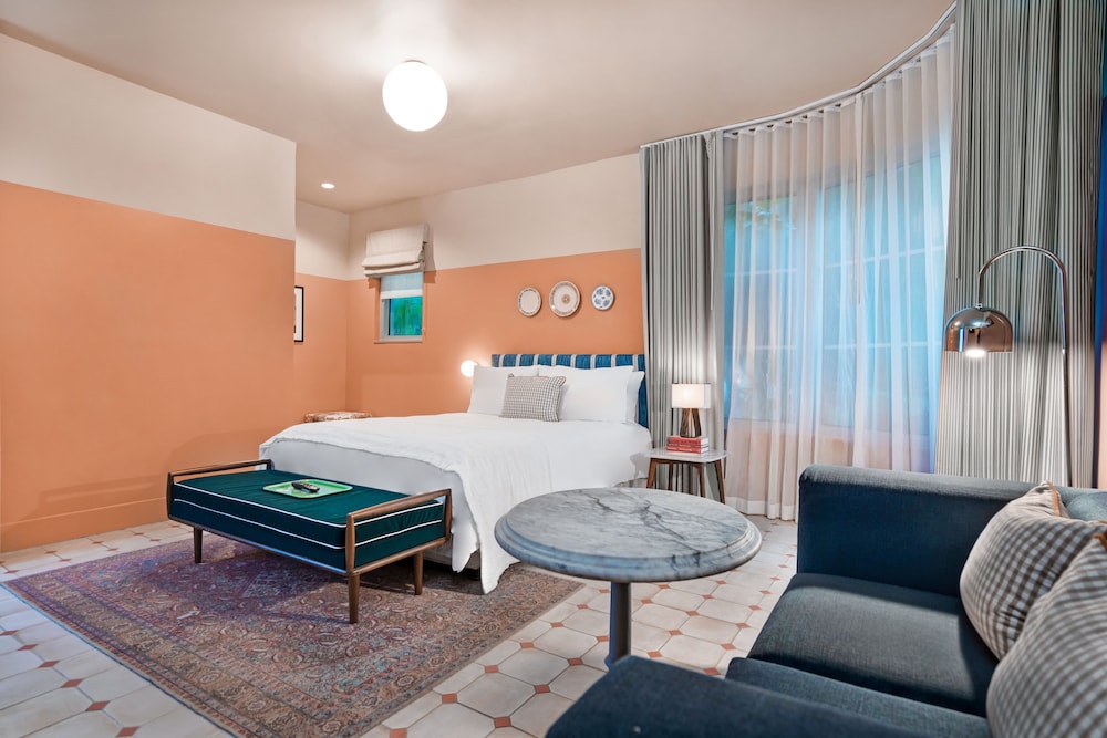 Studio, 1 Queen Bed - Photo 1