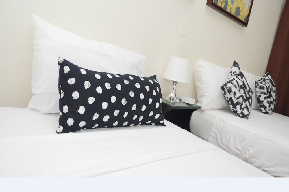 Basic Twin Room photo 1