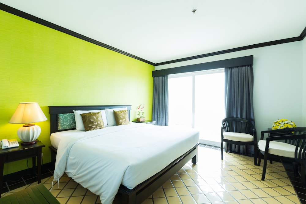 Deluxe Room - Photo 4