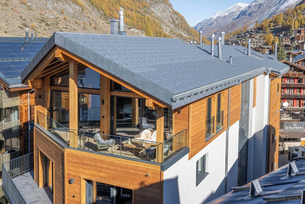 Signature Penthouse