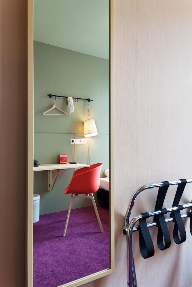 Standard Double or Twin Room photo 3