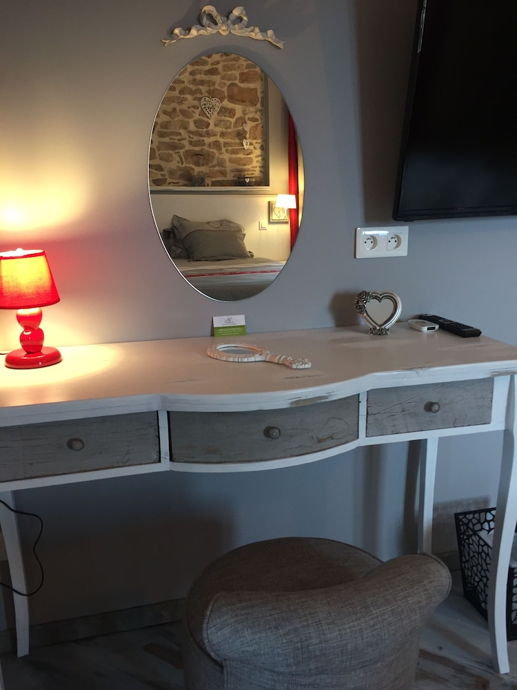 Romantic Suite, 1 King Bed with Sofa bed, Private Bathroom
