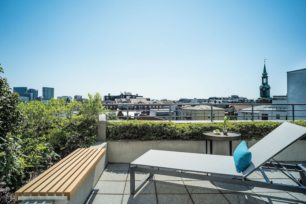 Room, 1 King Bed, Terrace