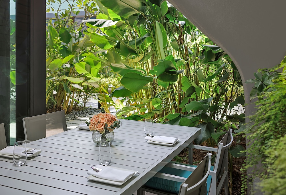 Suite, Terrace (Prestige, Pool) thumbnail 5