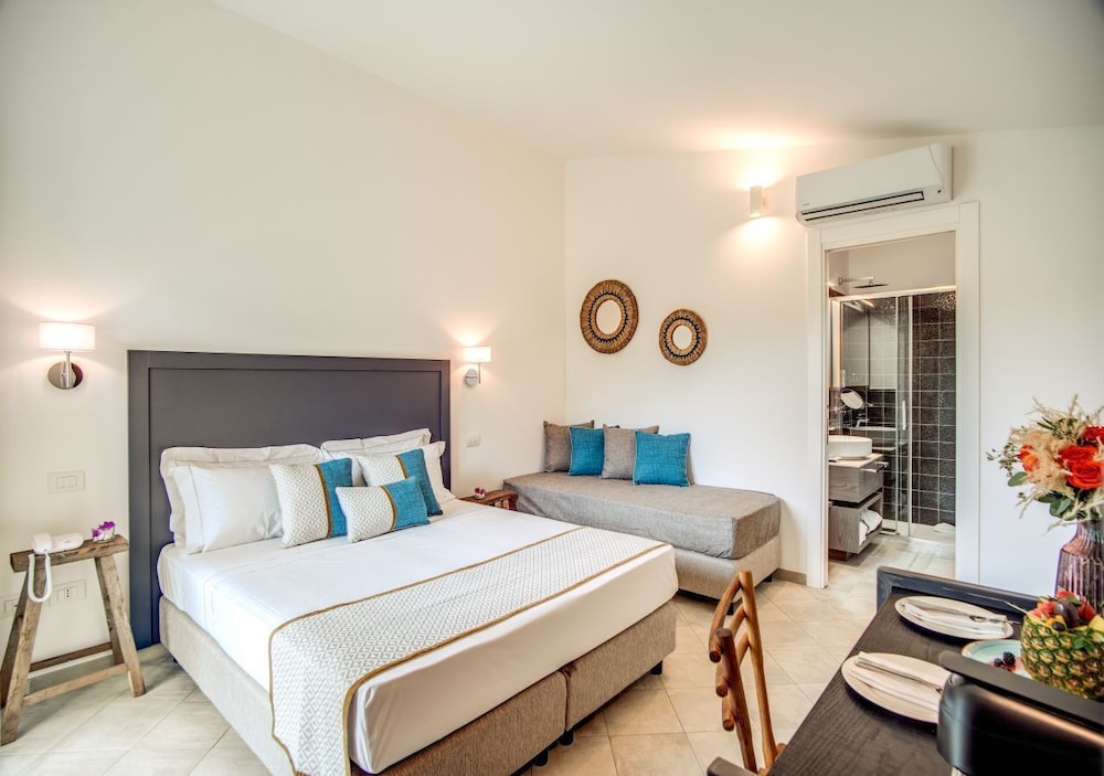 Superior Room - Photo 8