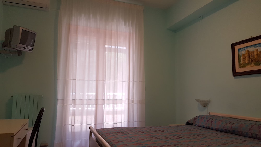 Elite Double Room Single Use, 1 Bedroom photo 1