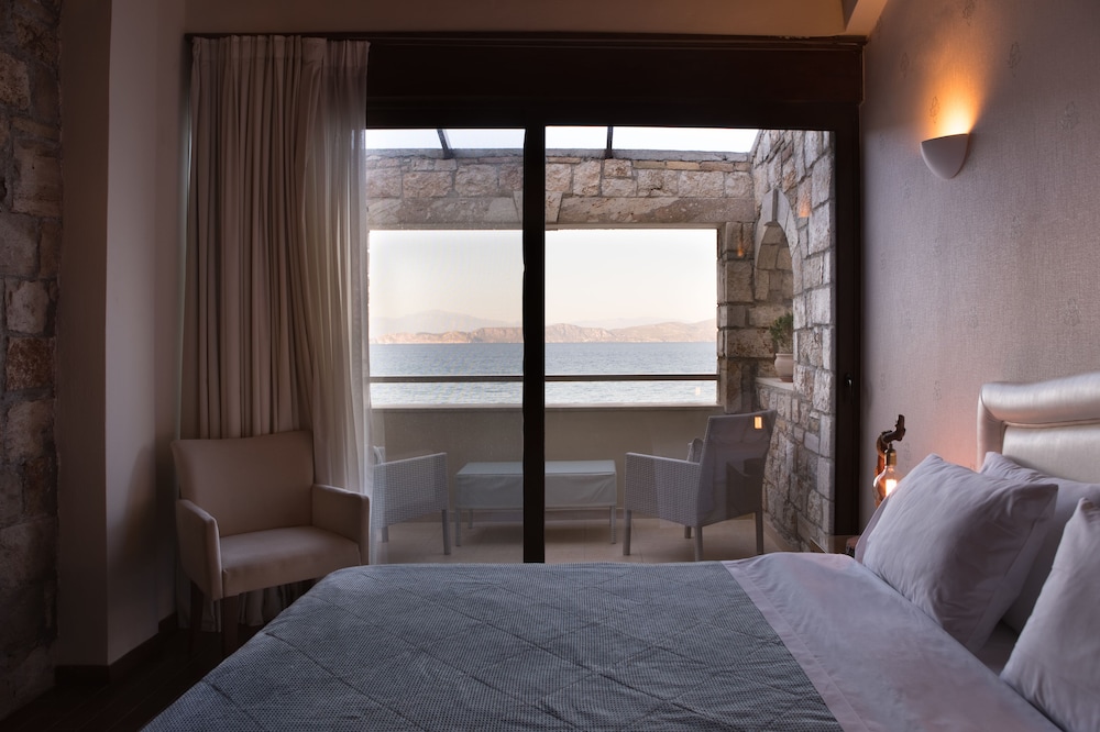 Superior Double Room, Sea View (1st floor, stair access only) photo 1