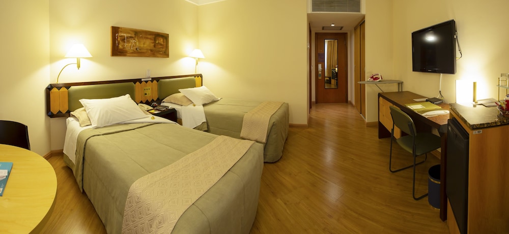 Golden Room, 2 Single Beds