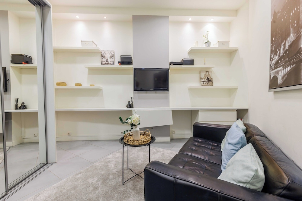 Apartment photo 3