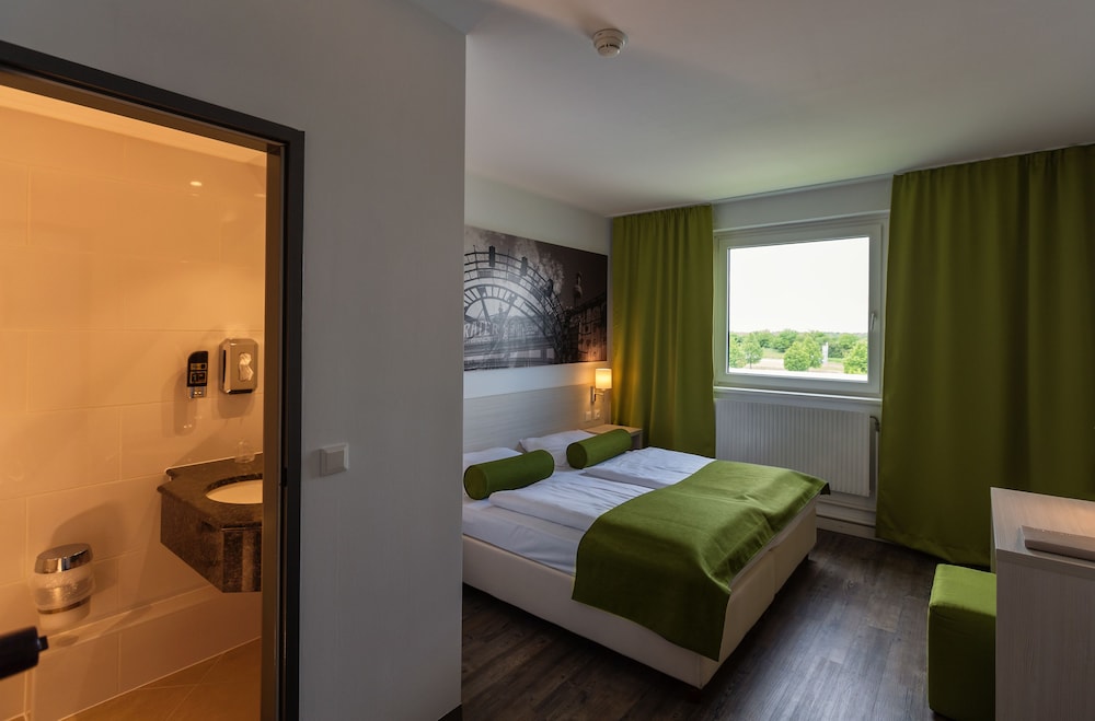 Double Room - Photo 1