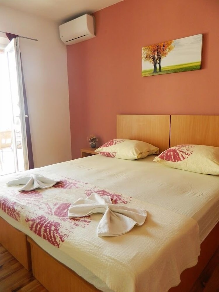 Apartment (Ivan Z - 120m from the sea - A2(2))