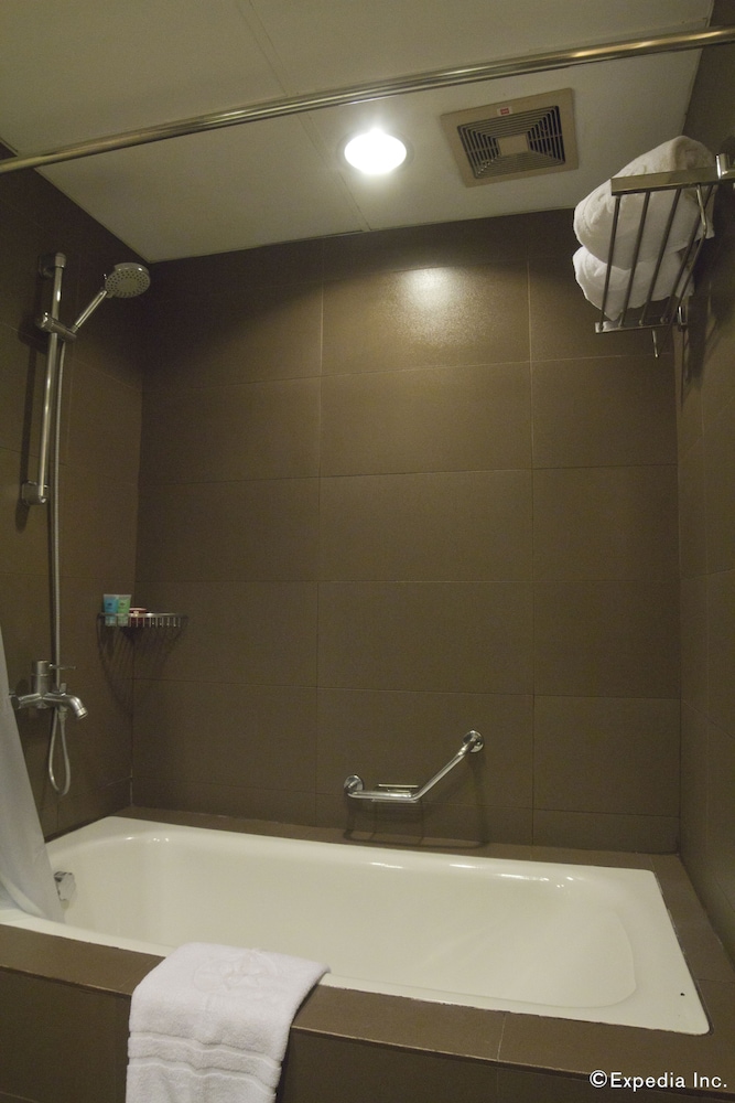 Premier Room, 1 Double Bed - Photo 7