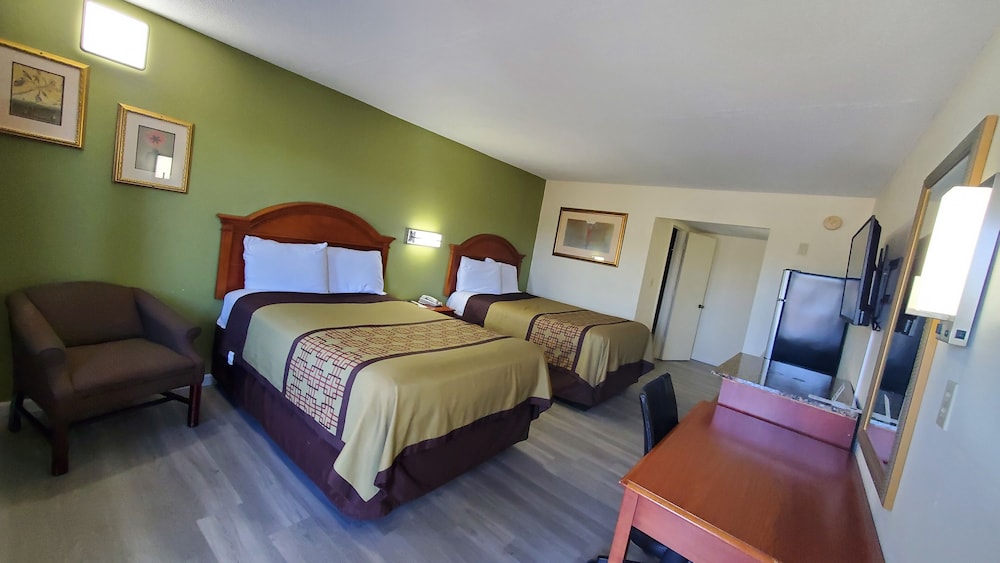 Standard Room, 2 Queen Beds, Smoking
