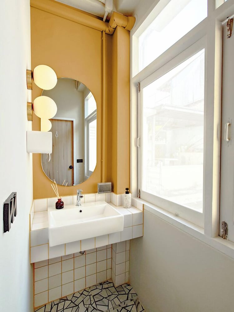 Comfort Shared Dormitory, Women only, City View photo 3