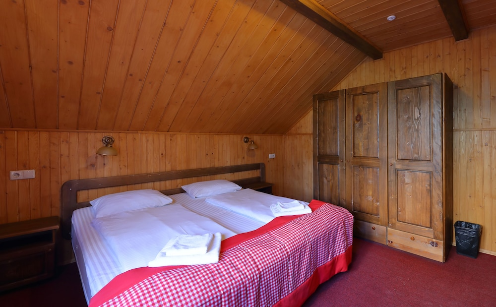 Standard Double Room, 1 Double Bed, Mountain View photo 2