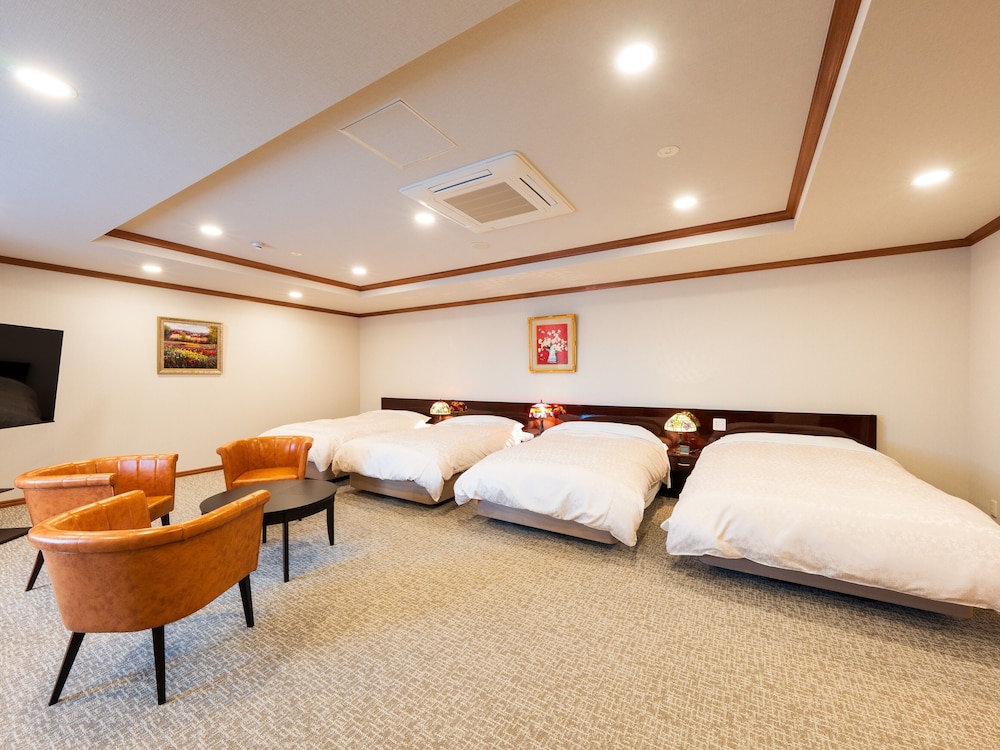Family Fourth Room - Non-Smoking