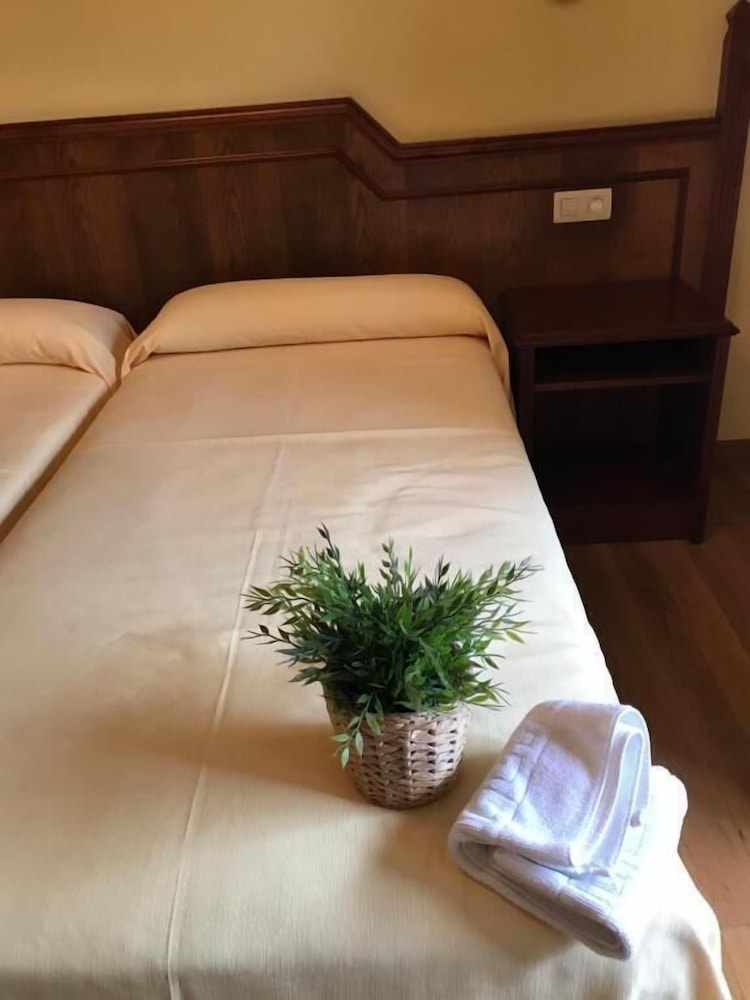 Habitación Económica Doble (Ático)