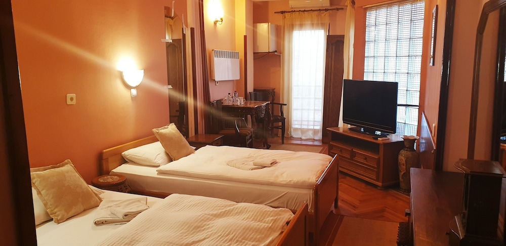 Exclusive Triple Room, Balcony