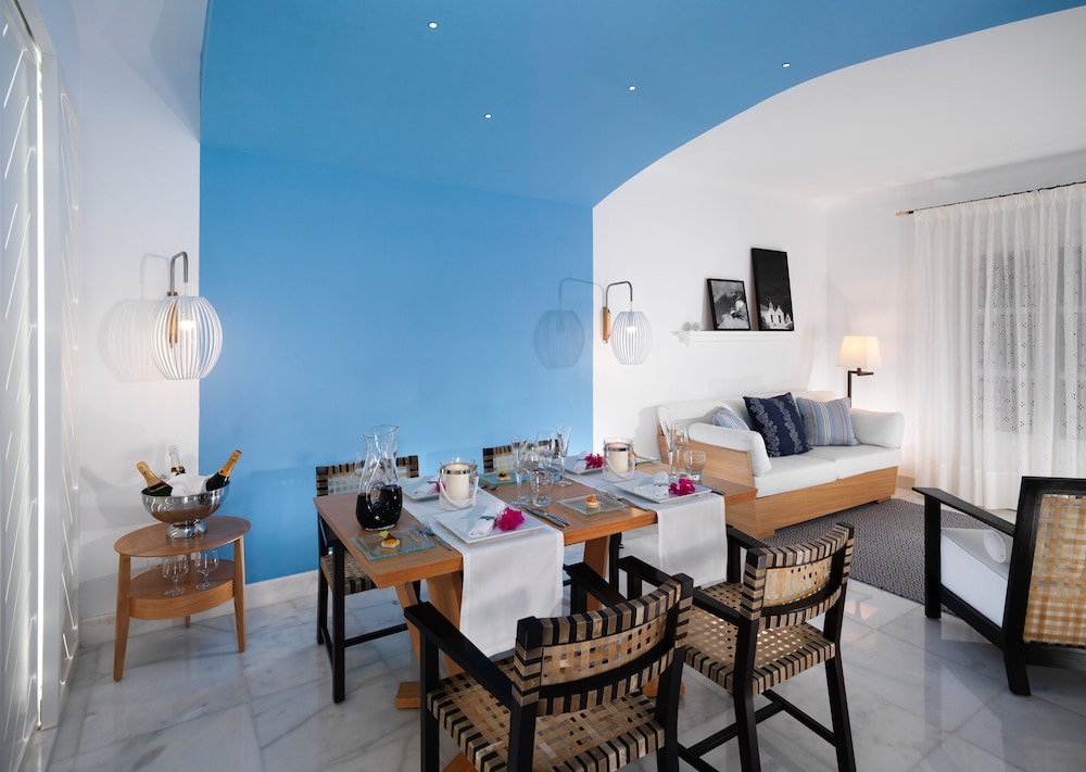 Executive Suite, Sea View