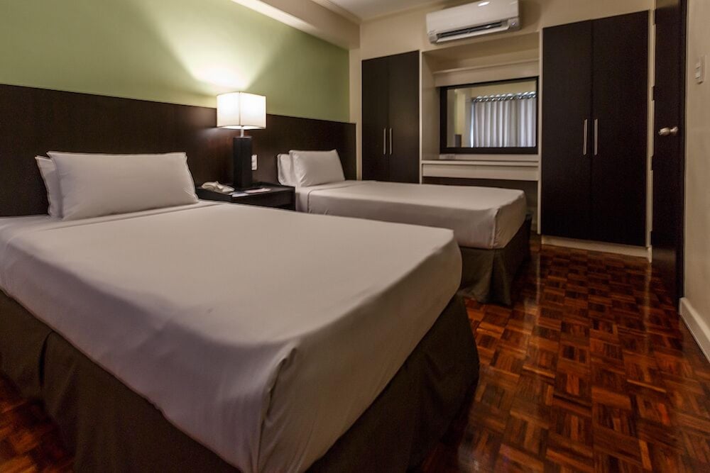 Premier Room, 2 Bedrooms - Photo 3