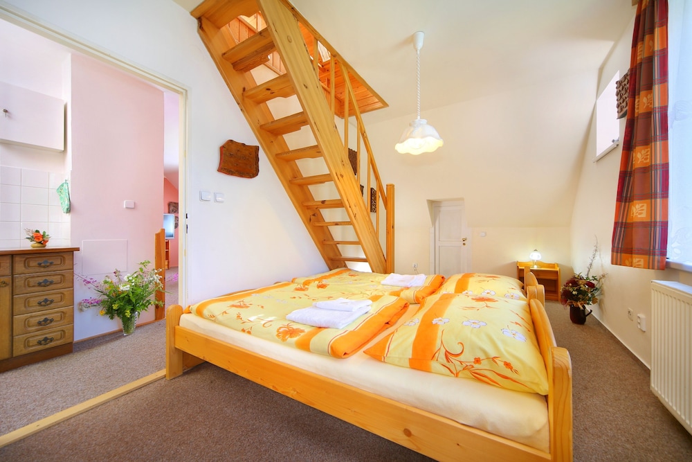 Deluxe Duplex photo 2