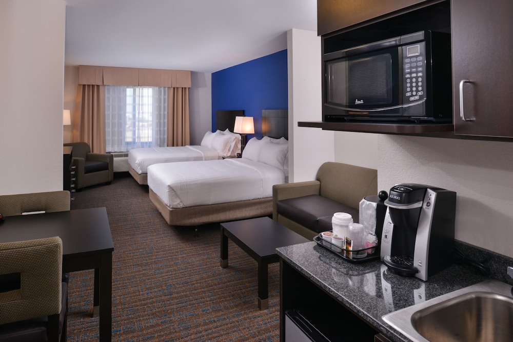 Suite, Multiple Beds photo 3