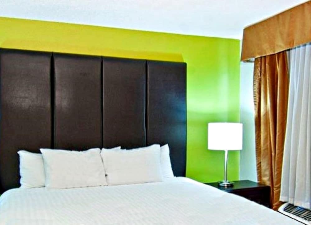 Standard Room - Photo 1