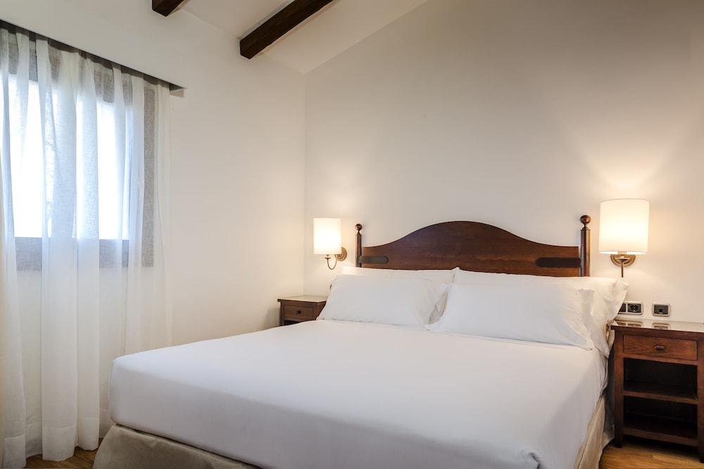 Villa, 2 Bedrooms - Photo 2