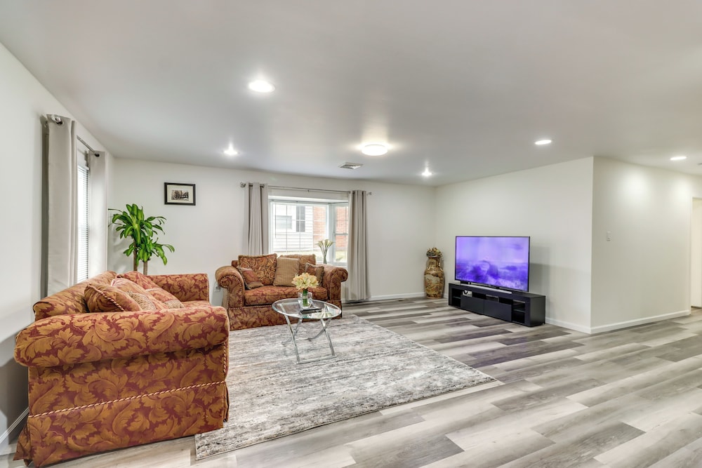 House (4 Bedrooms) photo 2