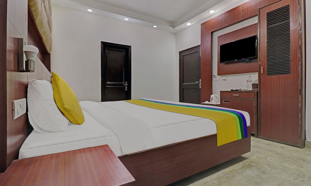 Deluxe Room - Photo 1