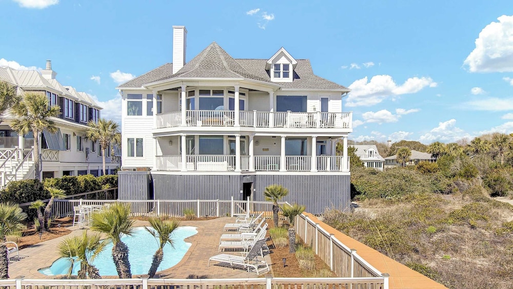 House (6 Bedrooms) photo 2