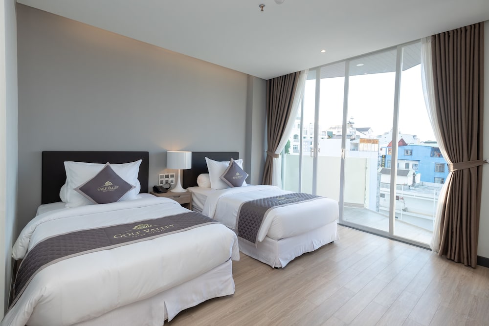Premium Twin Room with Free Herbal Foot Bath 15 mins photo 3