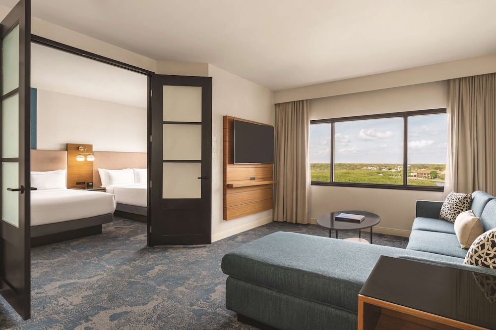 Suite, 2 Queen Beds - Photo 5