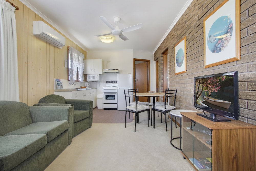 1 Bedroom Unit photo 3