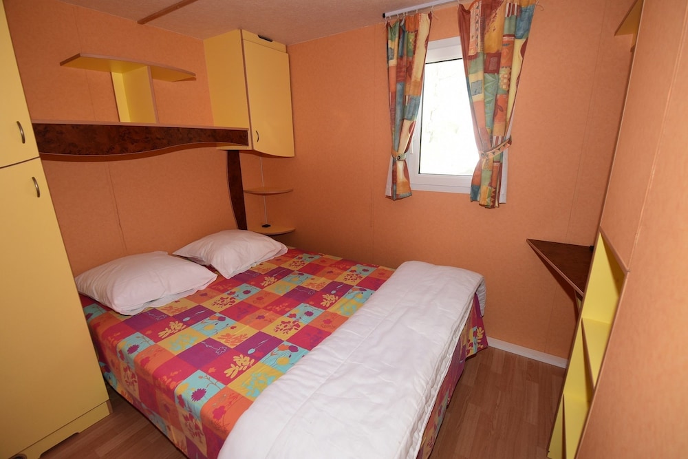 Bungalow 2 Bedrooms 5 Persons
