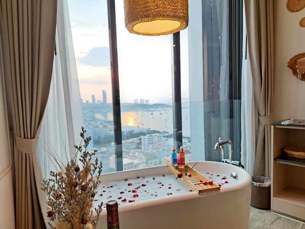 Romantic Suite, 1 Bedroom, Sea View photo 2