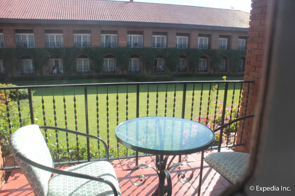 Deluxe Room - Photo 2