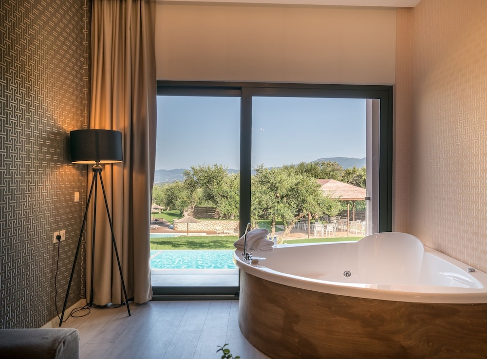 Superior Suite, Private Pool photo 2