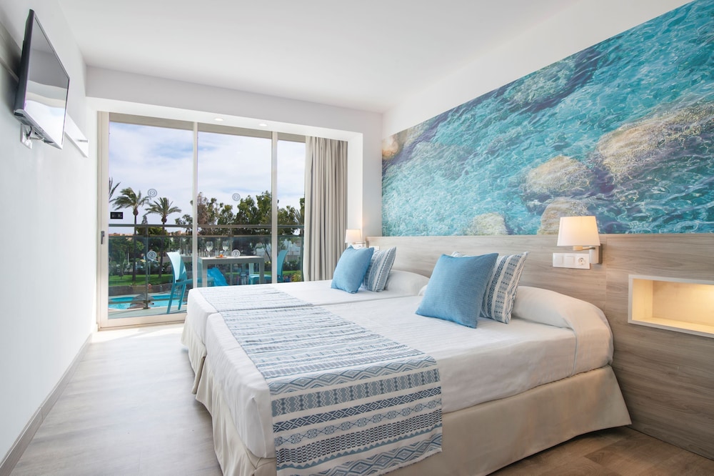 Family Quadruple Room, Balcony