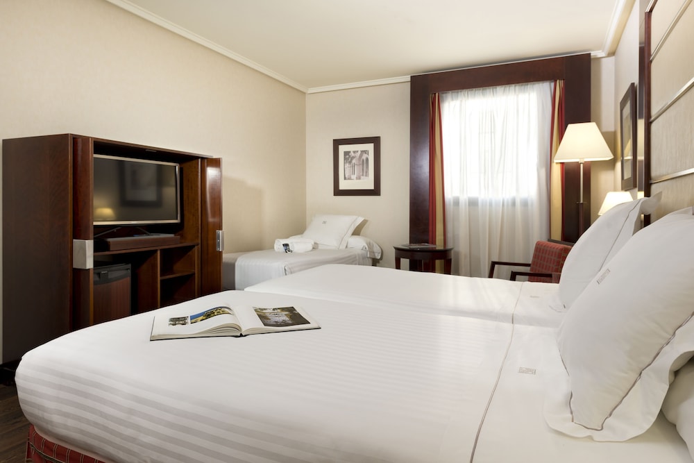 Family Triple Room (Extra Bed)