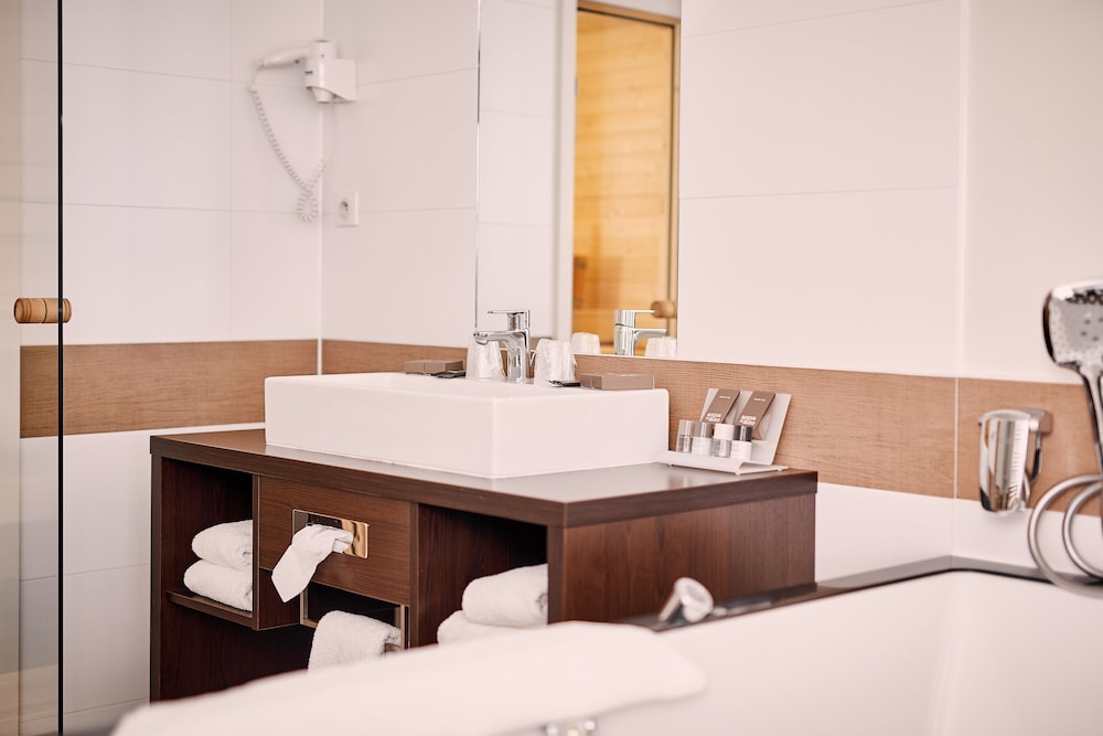 Wellness Suite - Photo 7