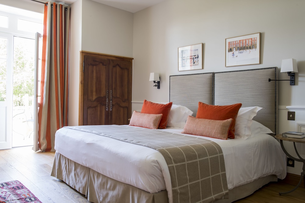 Prestige Double Room, in the Pavilion or in the Castle