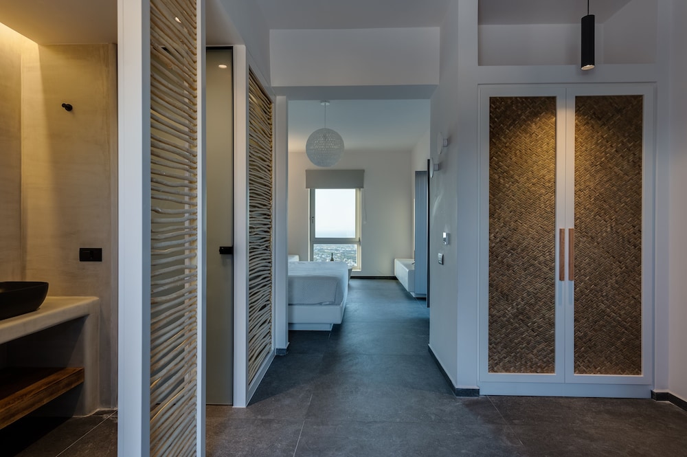 Superior Suite with Outdoor Hot Tub & Village view