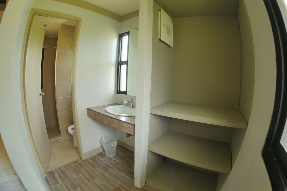 Queen Room photo 3