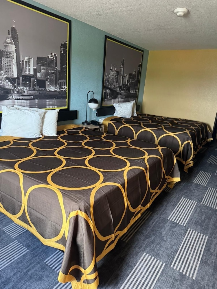 Room, Multiple Beds - Photo 2
