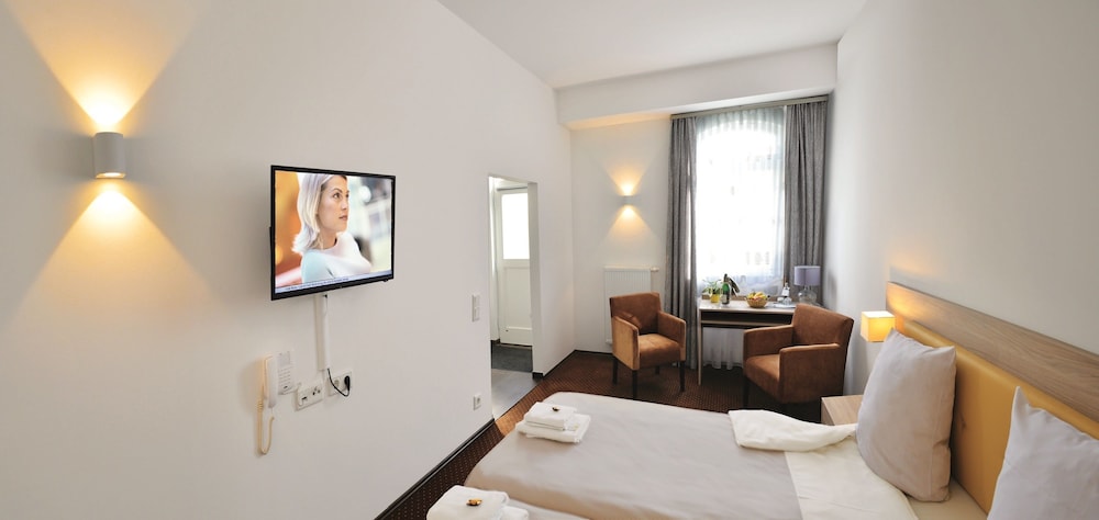 Single Room photo 3