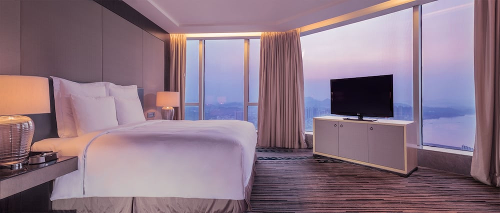 Club Suite, 1 Bedroom photo 2